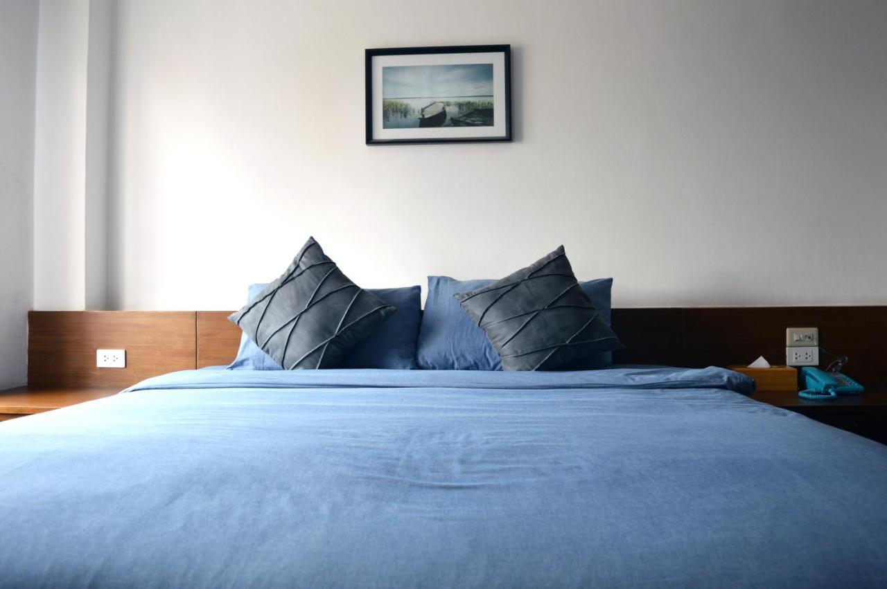 De Nawarat Chiangmai Boutique Apartment Чиангмай Экстерьер фото