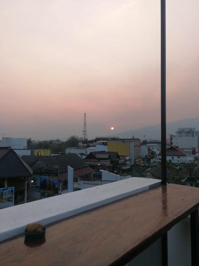 De Nawarat Chiangmai Boutique Apartment Чиангмай Экстерьер фото