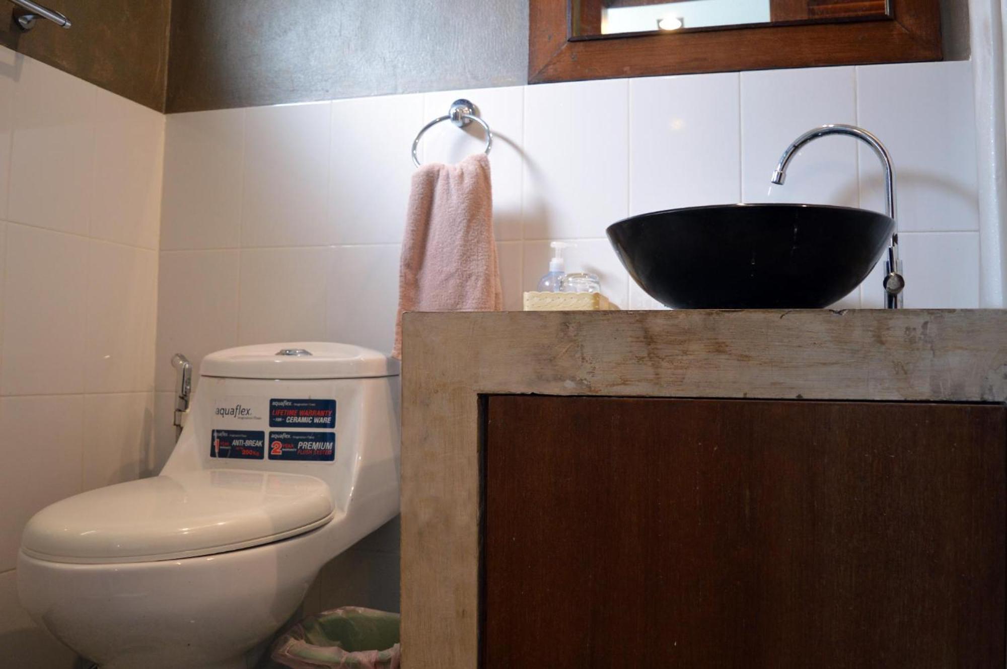 De Nawarat Chiangmai Boutique Apartment Чиангмай Экстерьер фото